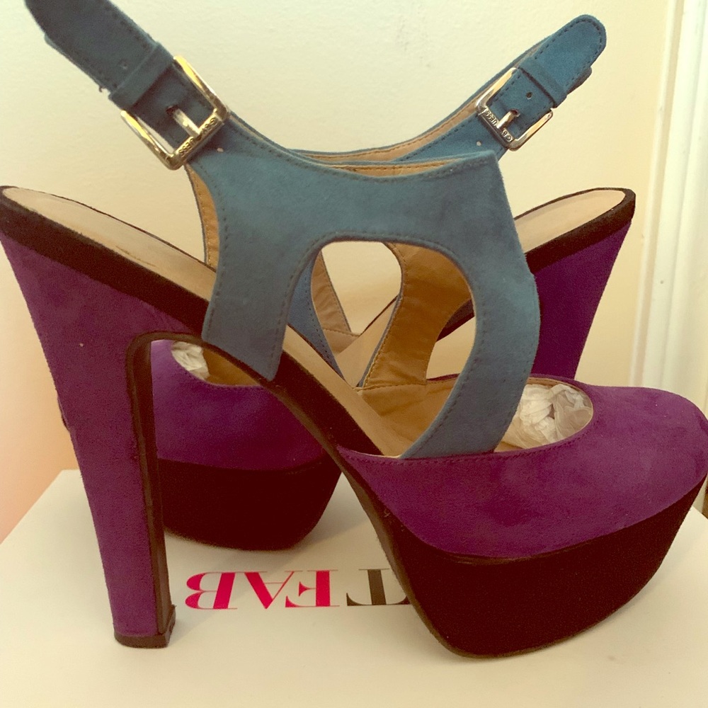 Multi-Color Slingback Pump